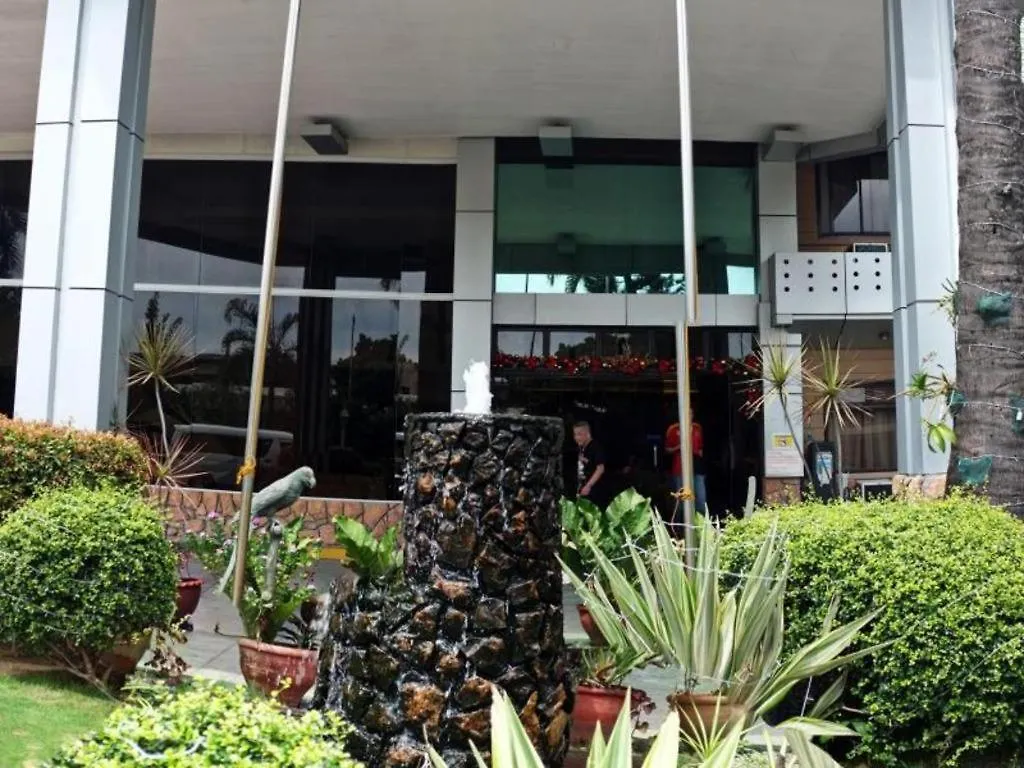 The Ritz Hotel At Garden Oases Davao