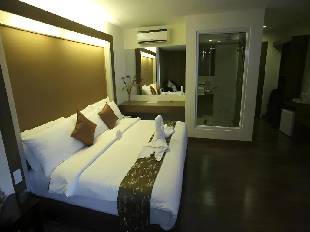The Ritz Hotel At Garden Oases Davao