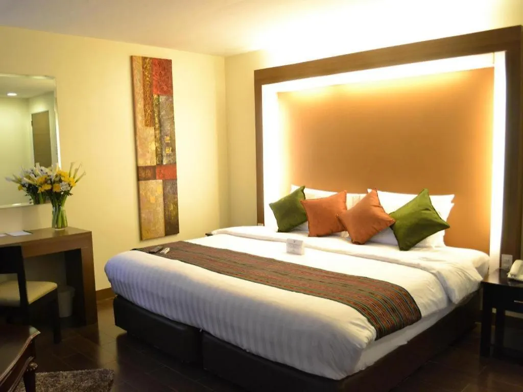 The Ritz Hotel At Garden Oases Davao