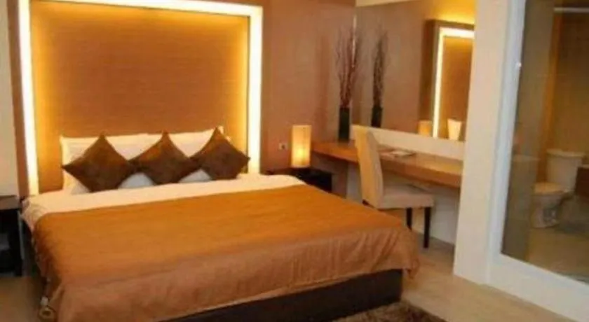 The Ritz Hotel At Garden Oases Davao