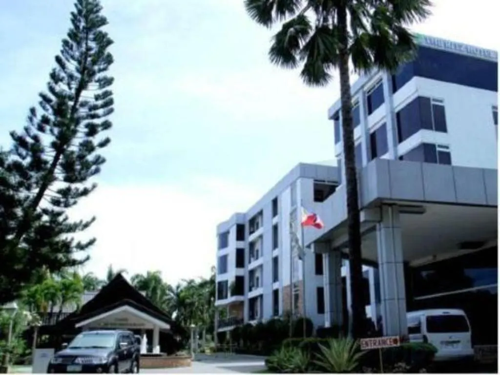 The Ritz Hotel At Garden Oases Davao