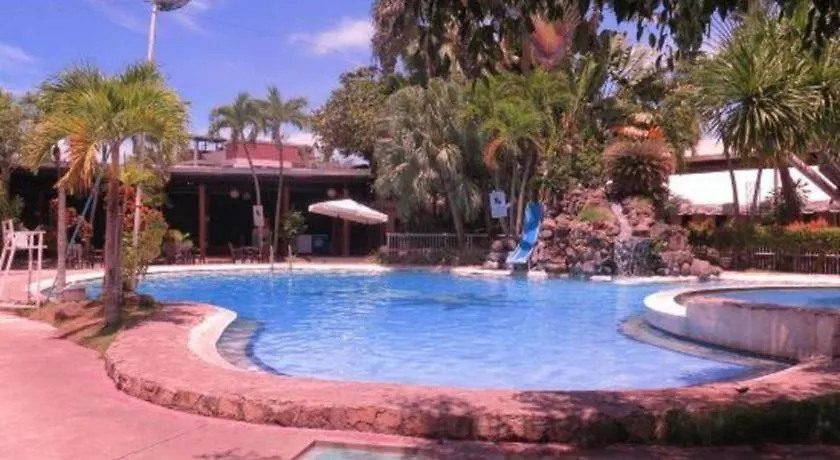 The Ritz Hotel At Garden Oases Davao
